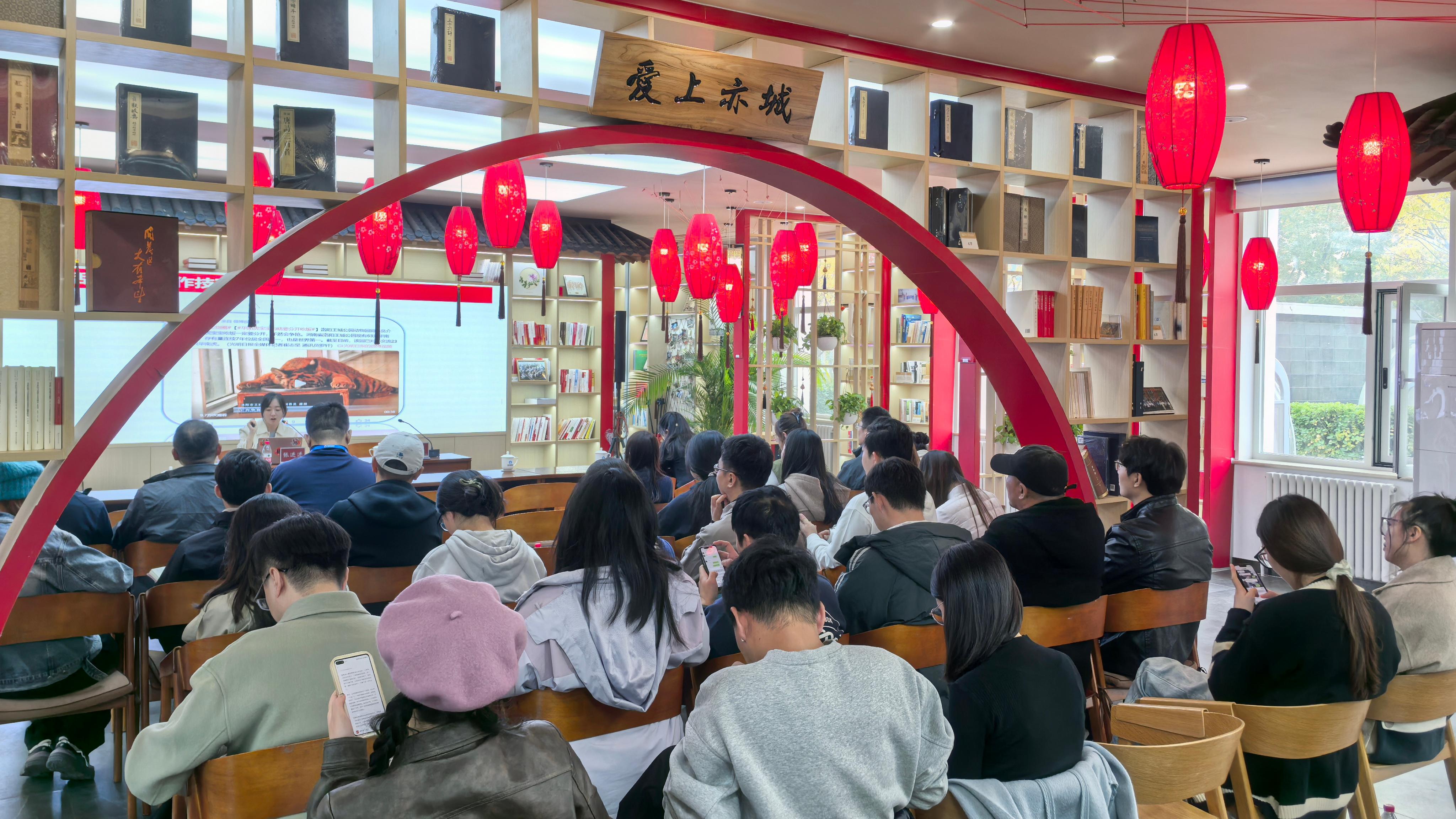 精练“一专” 拓强“多能” | 尚亦城集团组织开展融媒体中心岗位练兵活动