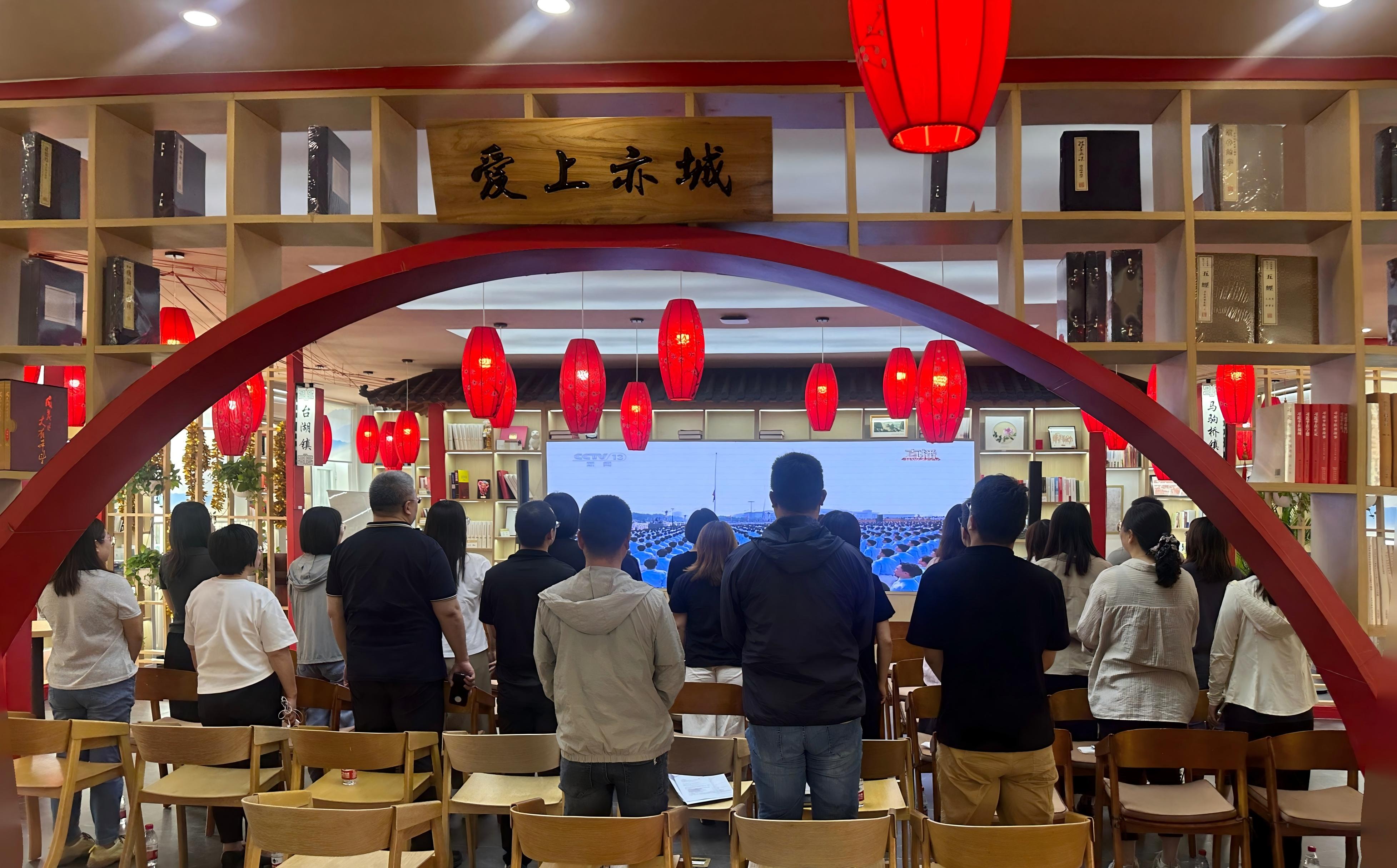 封面(1).jpg